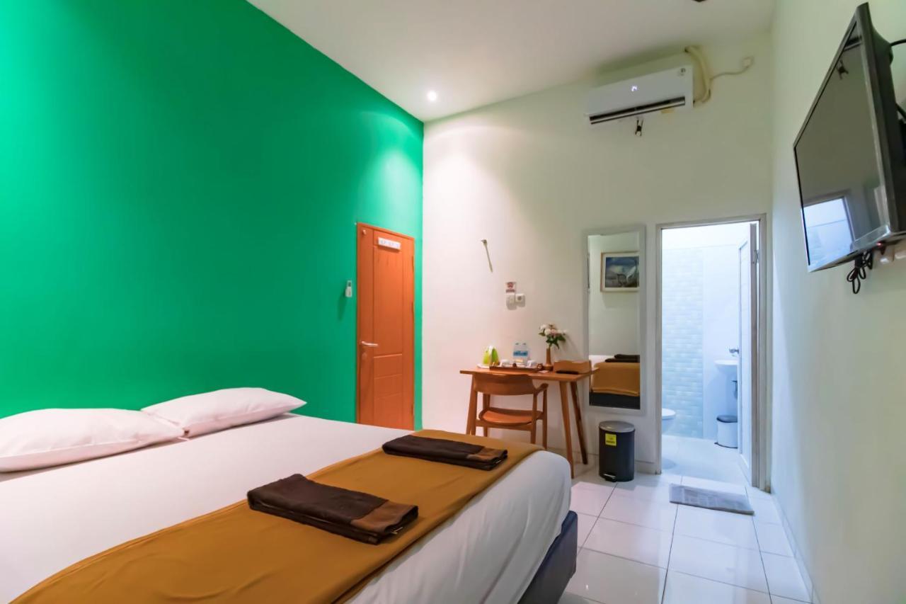 The Cabin Tugu Hostel Yogyakarta Ngoại thất bức ảnh
